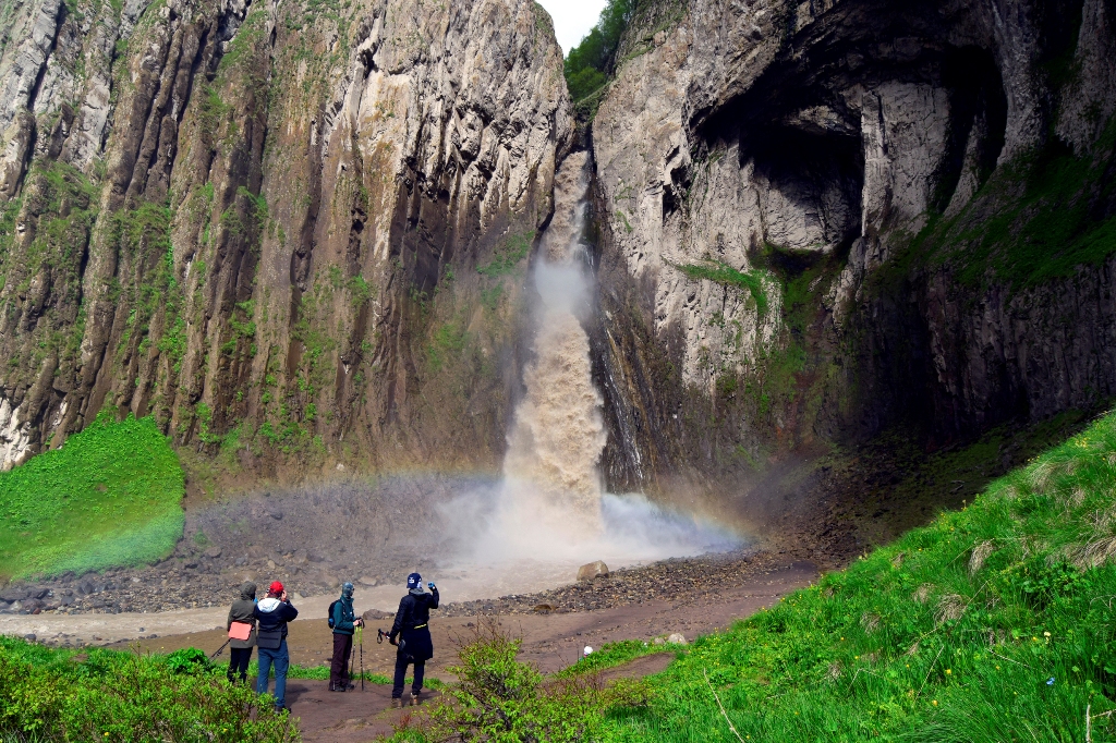 Каракая Су водопад КБР